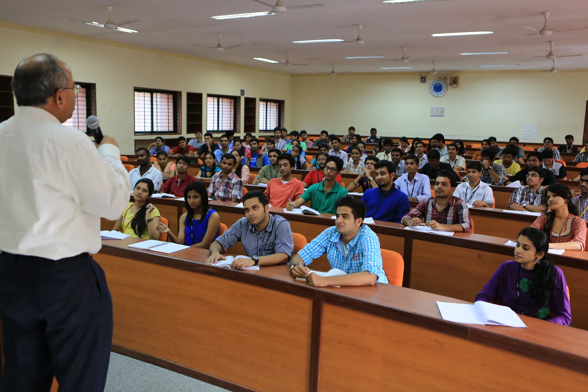 1512114800Classroom.jpg