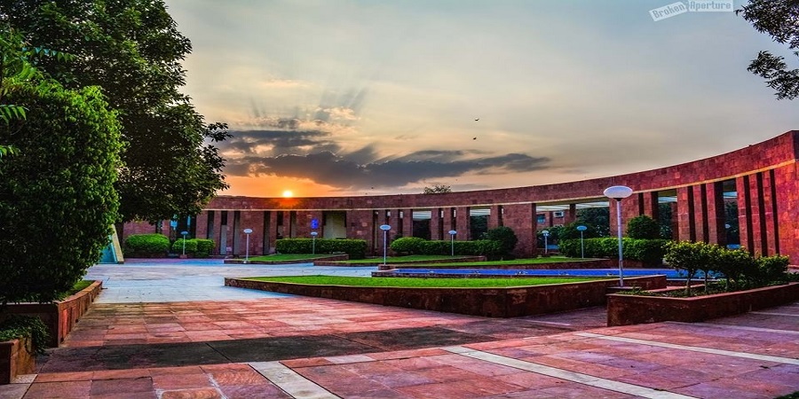 LNM-Institute-of-Information-Technology-Fee-Structure.jpg