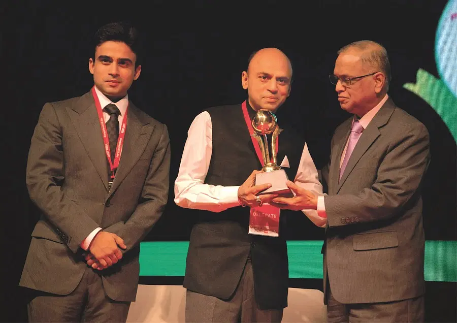 1593775459Narayan_Murthy.jpg