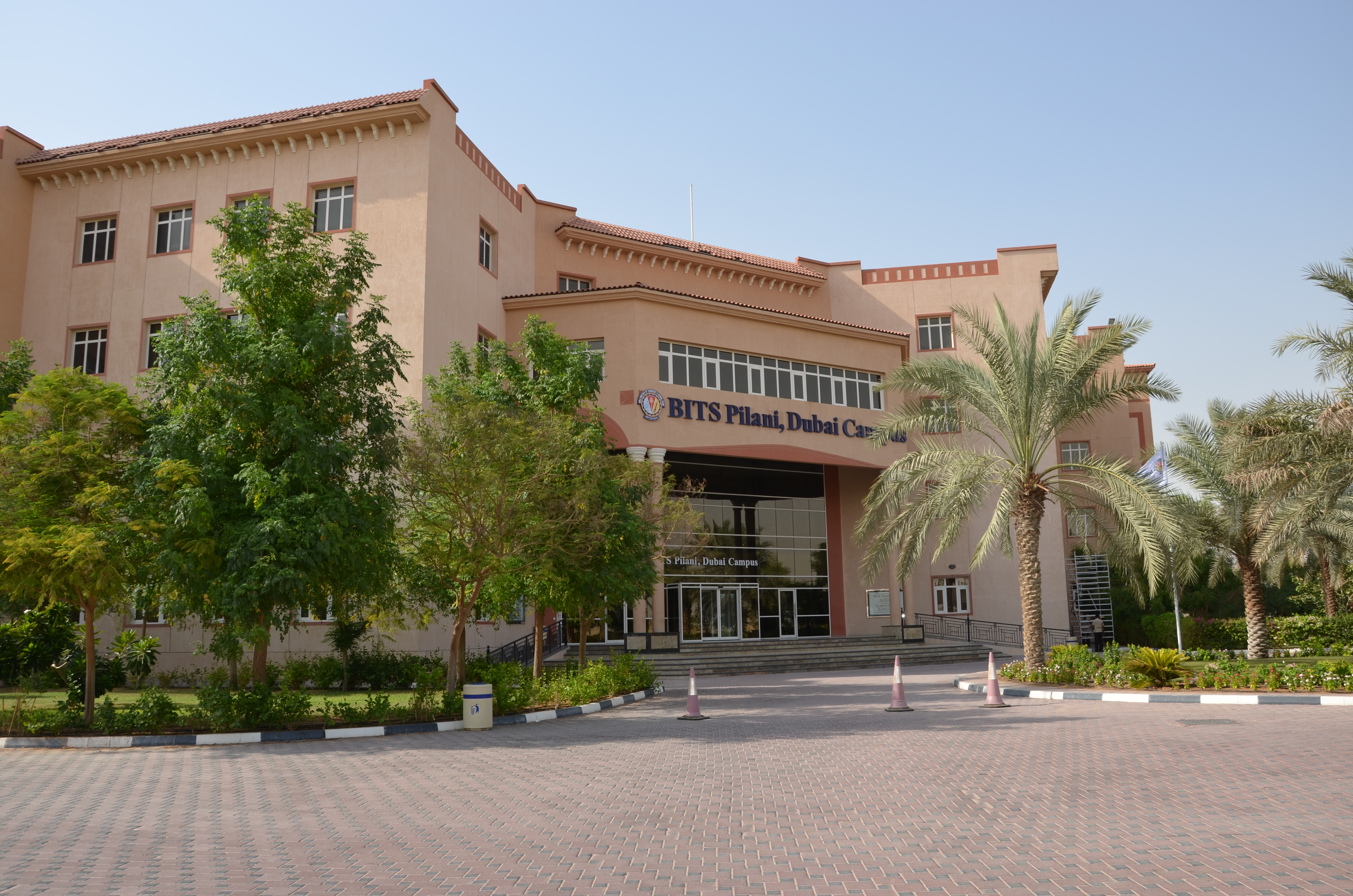 2015-4-19--13-5-19-0_Campus_view_1.jpg