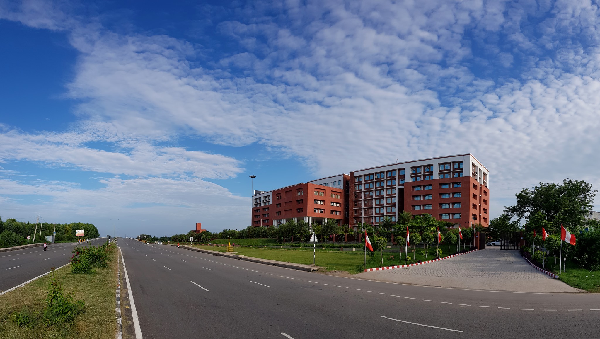 Campus_3.jpg