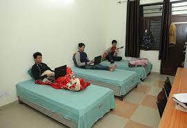 hostel.jpeg