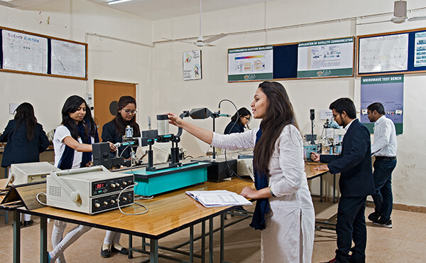 laboratries-6.jpg